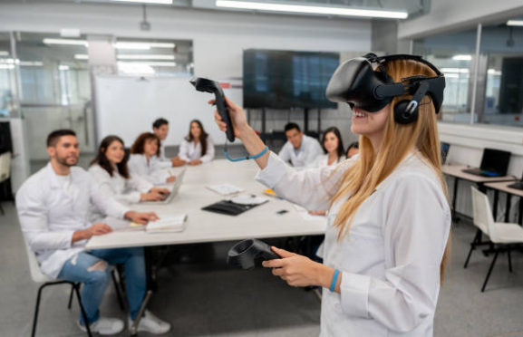 Quand la réalité virtuelle s’invite dans les crèches : une nouvelle formation pour les professionnels du secteur
