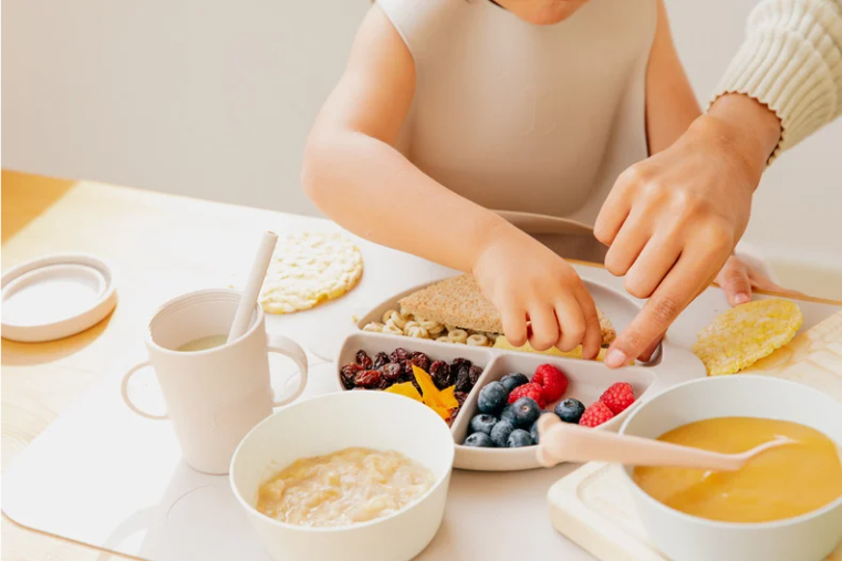 Les avantages du self-service en crèche pour les enfants et les professionnels